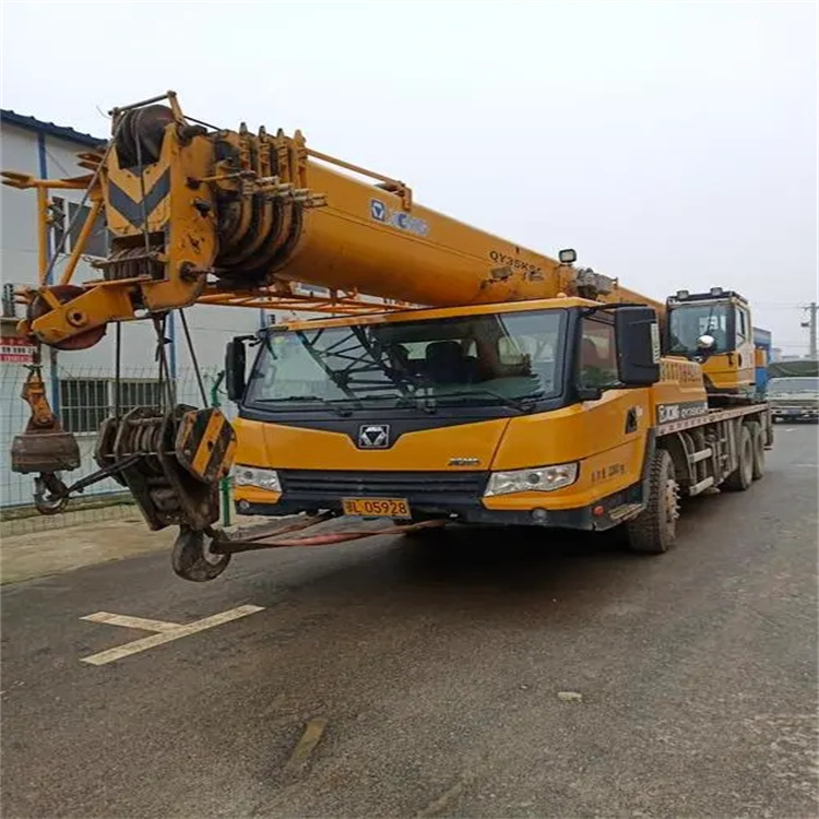 鄂城吊车出租保险：全面覆盖，安全无忧