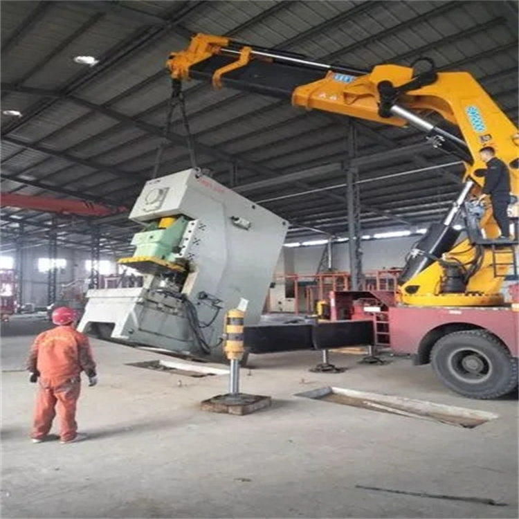 鄂城80吨折臂吊车出租附近电话