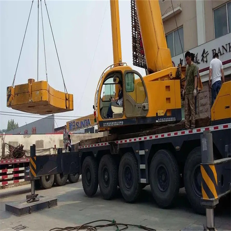 鄂城当地吊车出租|机器吊装|75吨|工厂搬迁服务