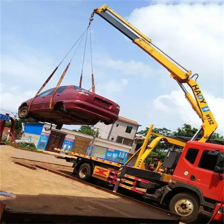 鄂城吊车吊汽车的正确方法